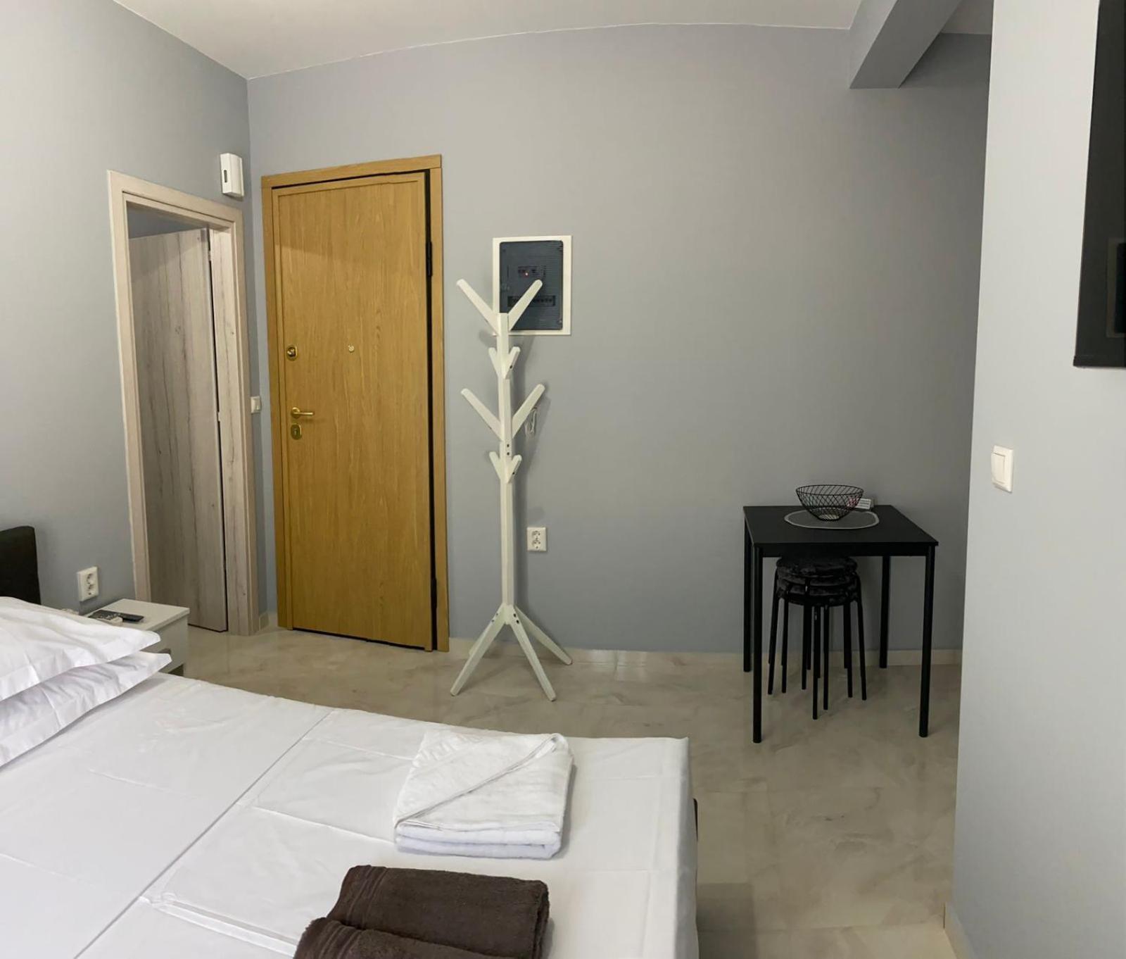 Umbrella Apartment Peraía Buitenkant foto